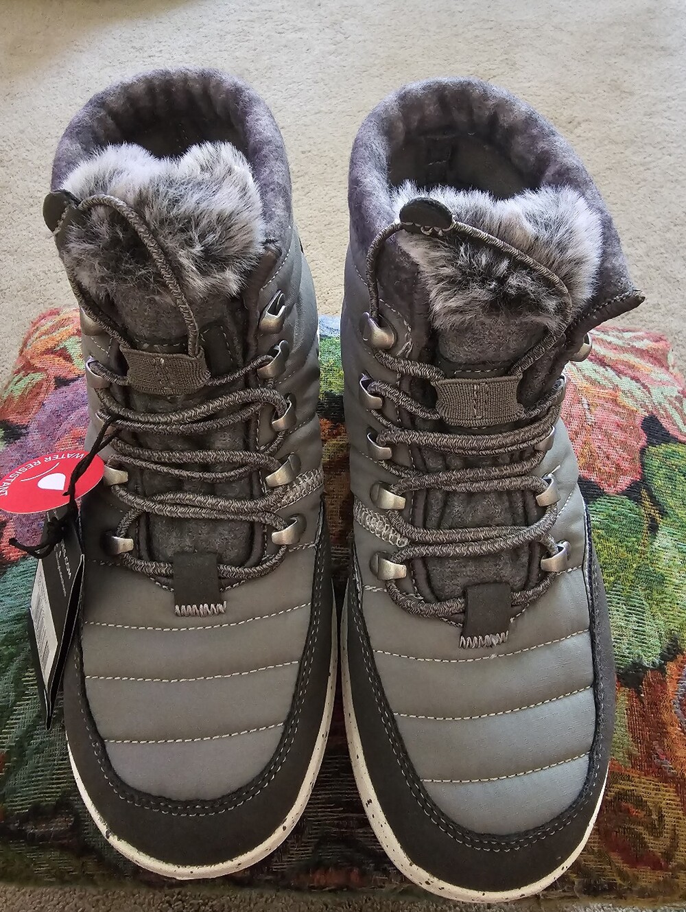Hey Dude Brandy Ankle Boots Women Sz 6 Faux Fur Lace Up Gray Comfort Shoe